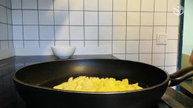 Ostermontag Folge 2 - Deftige Eierpfannkuchen by JUZDIGGI